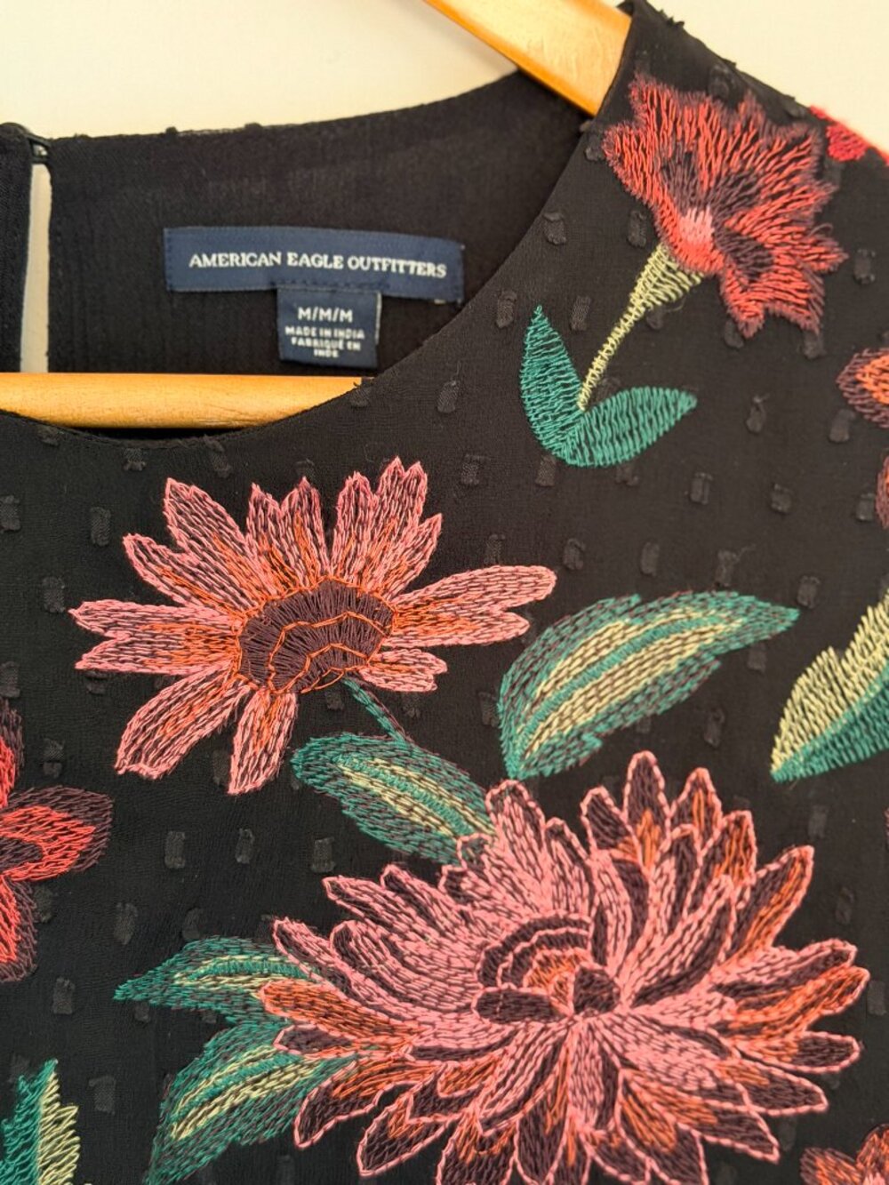 American Eagle Embroidered Flowy Peplum Top Size M - Picture 2 of 6